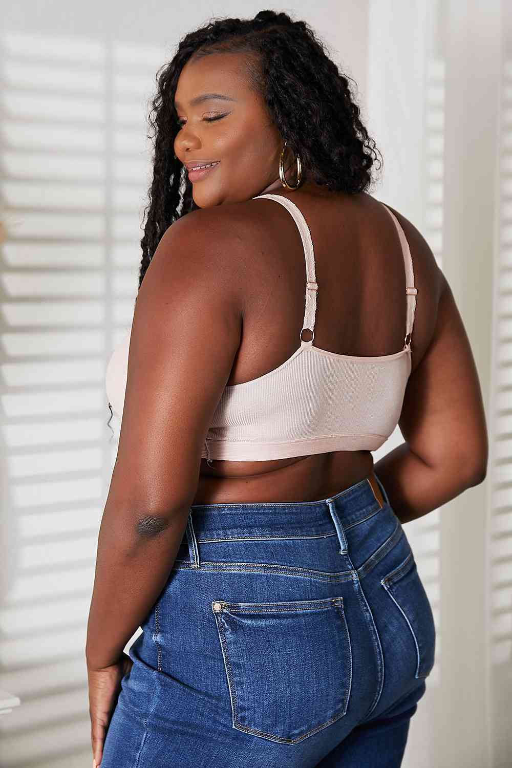 214861afb428412b9d4e4743b35d31ee-Min-2