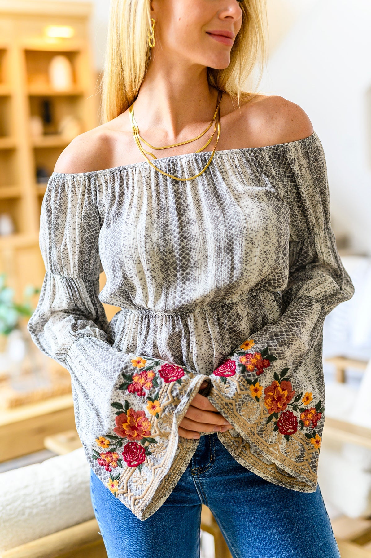 Don_tTemptMeEmbroideredBlouse13