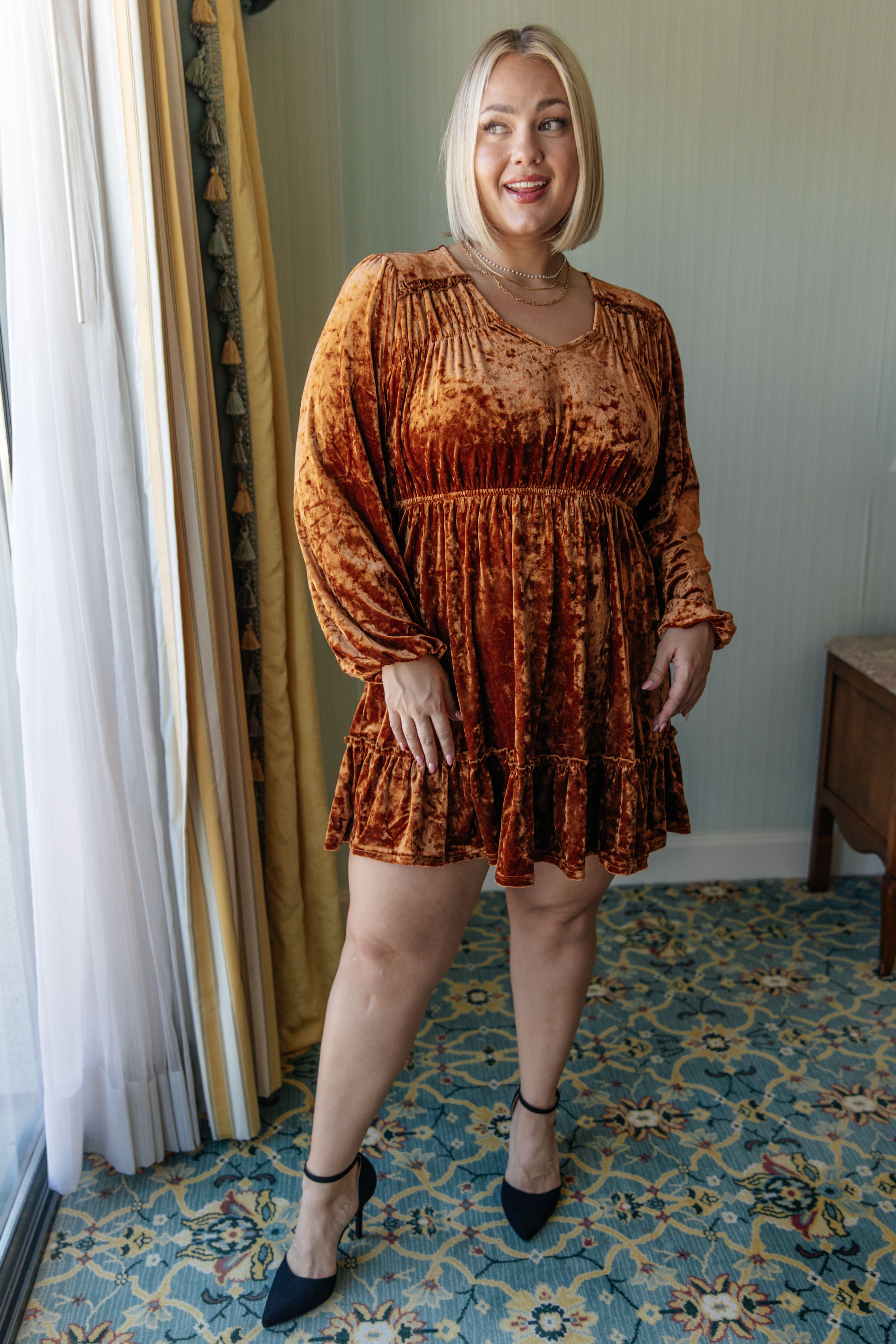 MagnificentMuseVelvetDress1