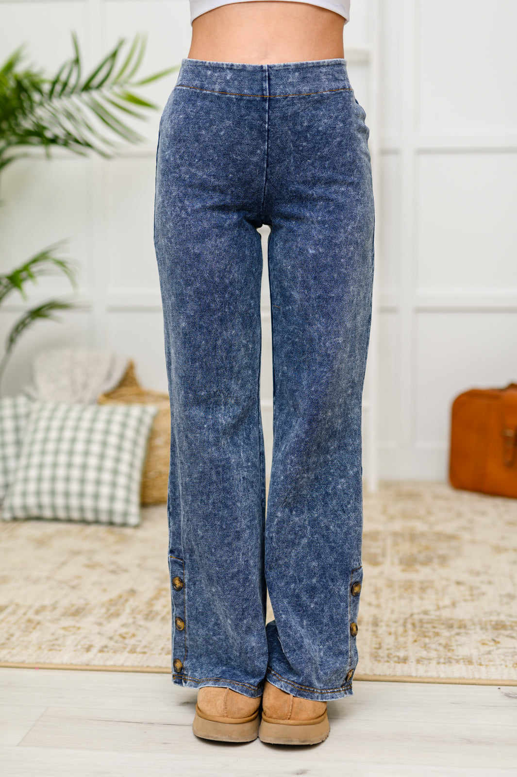 ParkCityButtonFlareJeans7