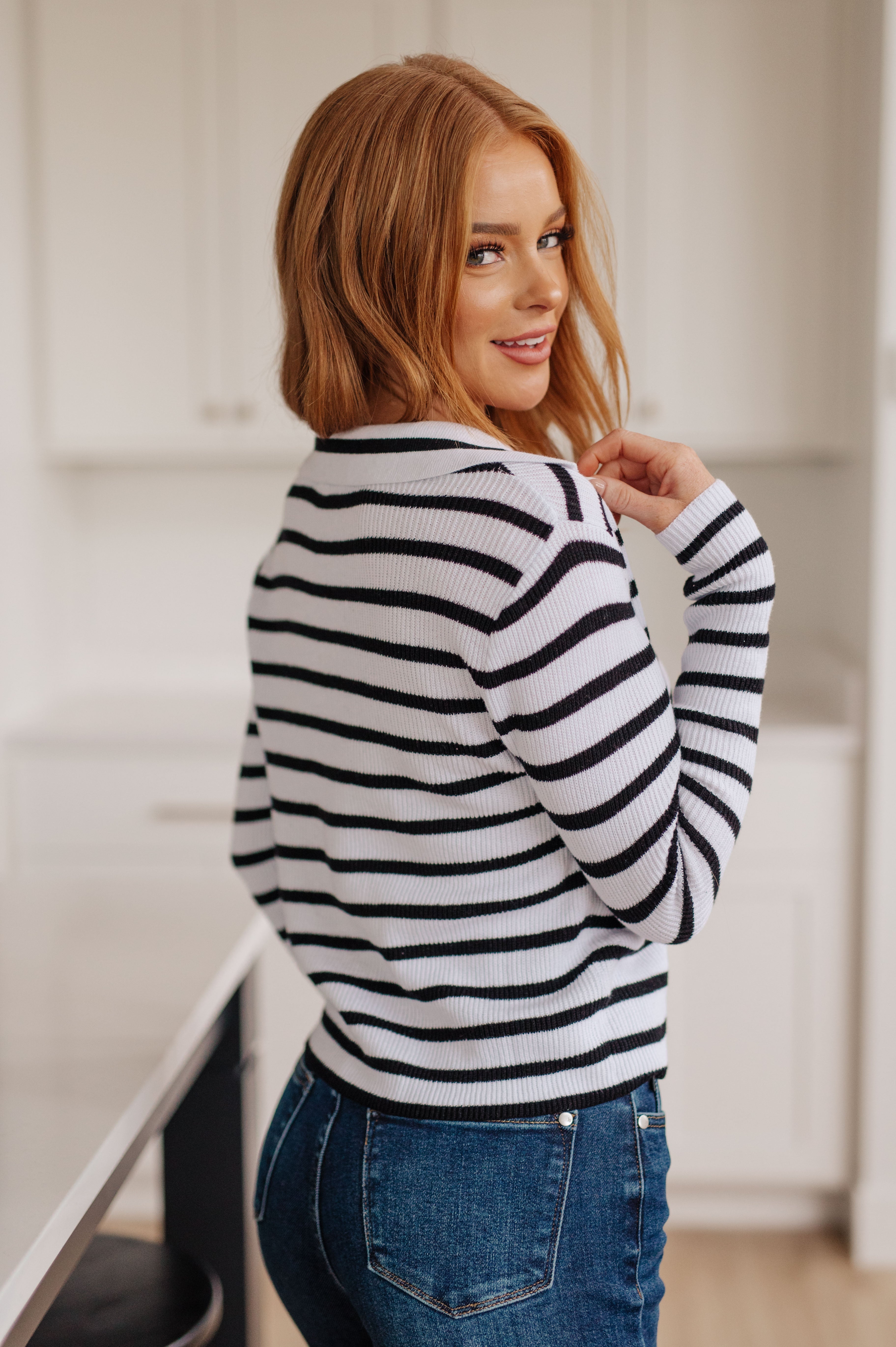 SelfImprovementV-NeckStripedSweater11
